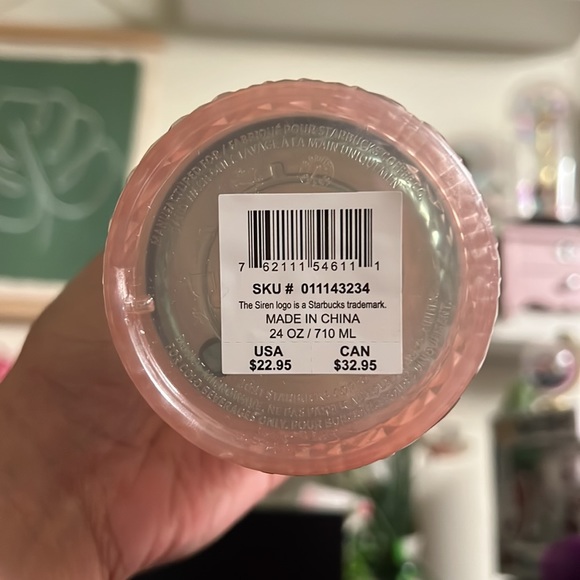 Starbucks 2023 Venti Peach Jeweled Tumbler - Picture 2 of 2